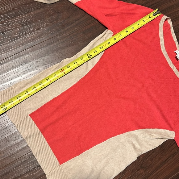 Color block sweater - Picture 10 of 10